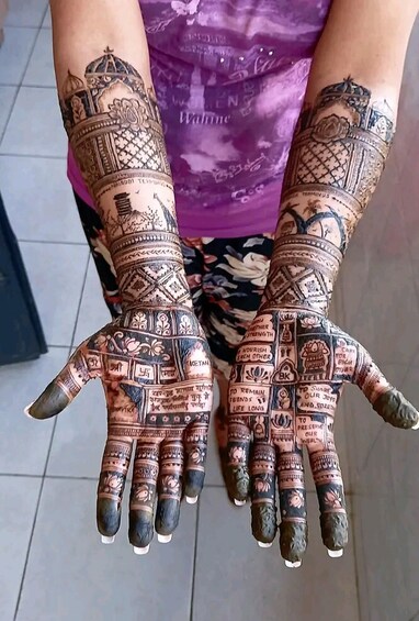 Picture 3 for Activity Mombasa:Get A Fascinating Pico And Henna Body Art Design