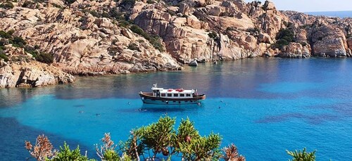 Desde La Maddalena o Palau: recorrido en barco por el archipiélago