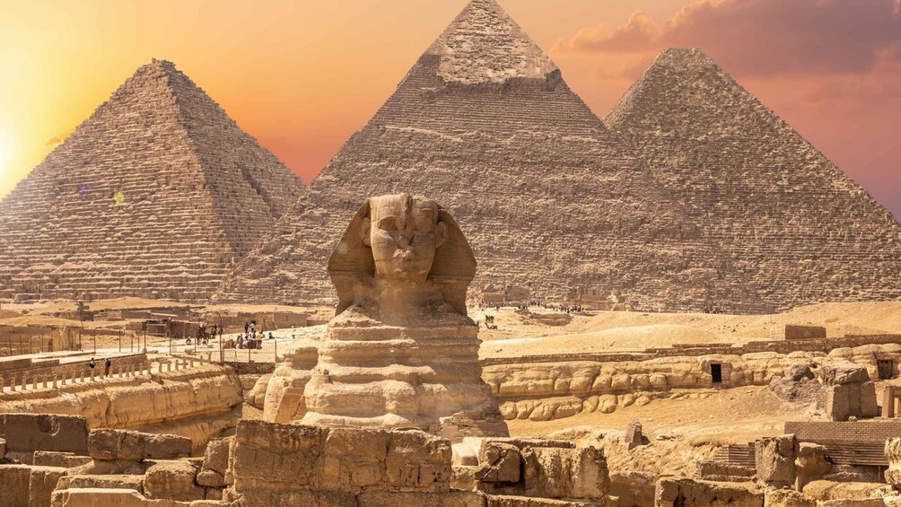 From Cairo: 8-Day Tour of Cairo, Luxor and Aswan with Cruise