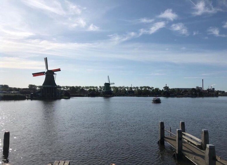 Private sightseeing tour to the Windmills & Giethoorn