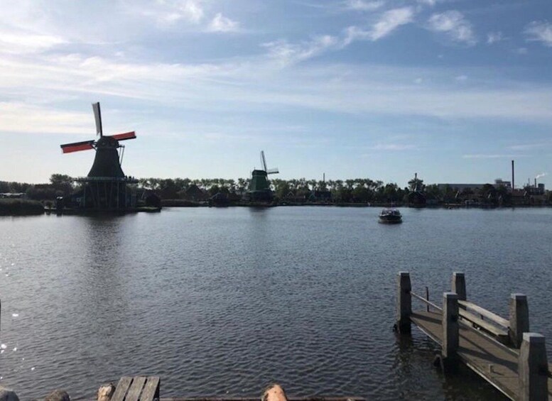 Private sightseeing tour to the Windmills & Giethoorn