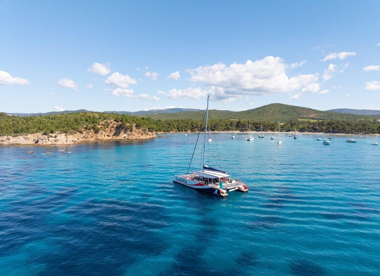 Picture 2 for Activity Hyères, Brégançon & Porquerolles : Full-Day cruise with Meal