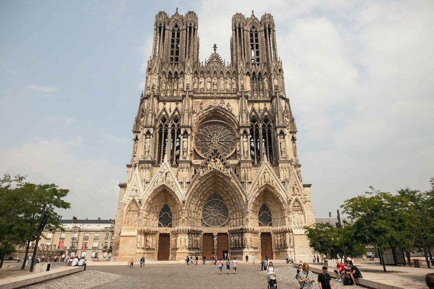 Reims: Private Guided Walking Tour