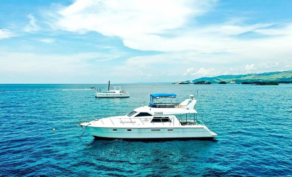 Picture 2 for Activity Boracay: Luxury Private Yacht Cruise