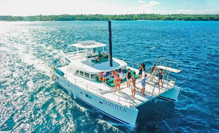 Picture 1 for Activity Boracay: Luxury Private Yacht Cruise
