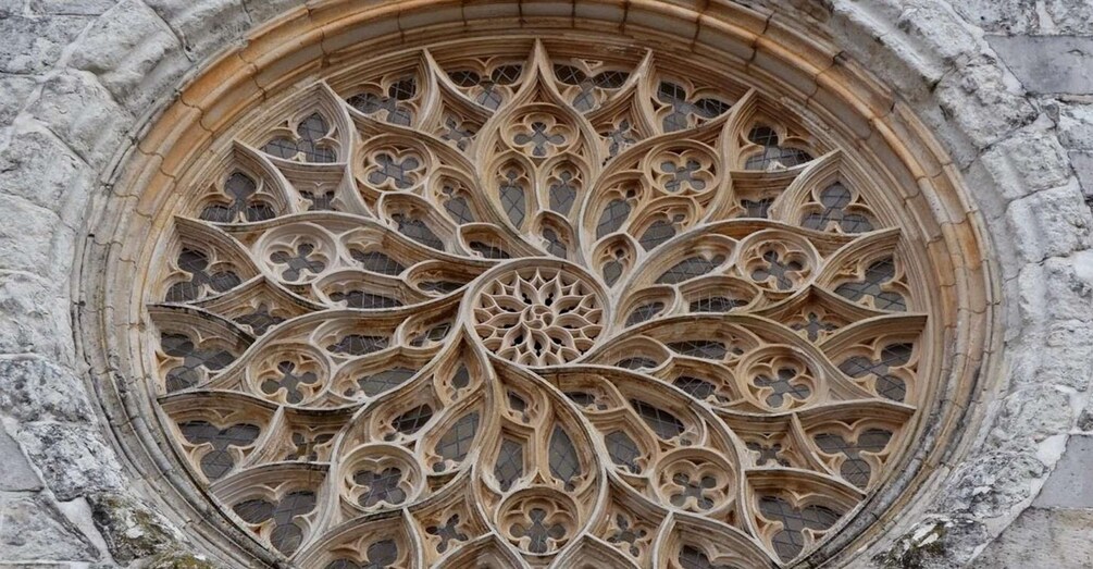 Picture 8 for Activity Batalha Monastery: Private Guided Tour