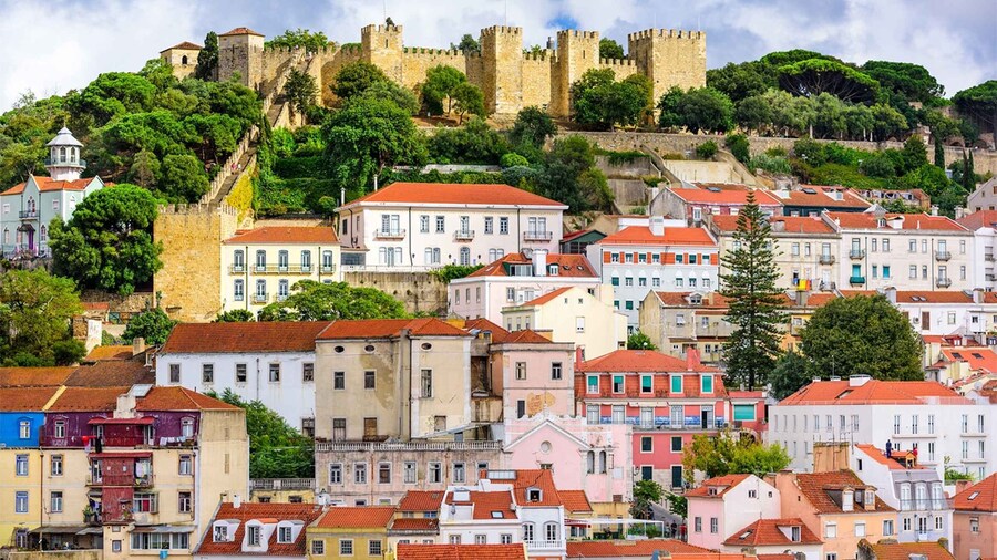 Lisbon: Saint George's Castle Guided Tour with Entry Ticket