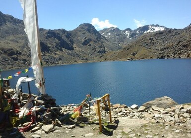 1 Maand Stille Retraites in Gosaikunda