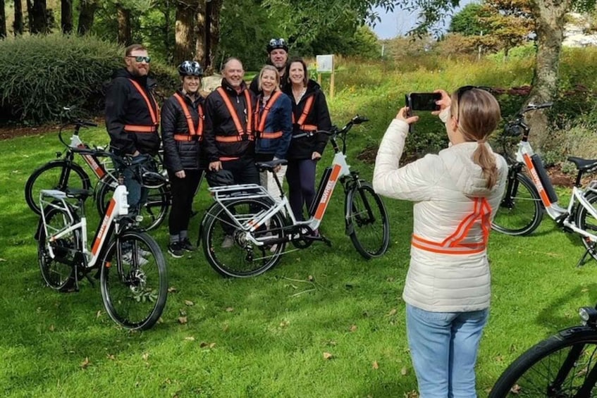Kinsale: Guided eBike Sightseeing Tour