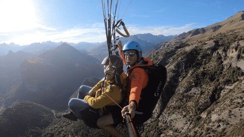 Panticosa: Gleitschirmfliegen in den Pyrenäen