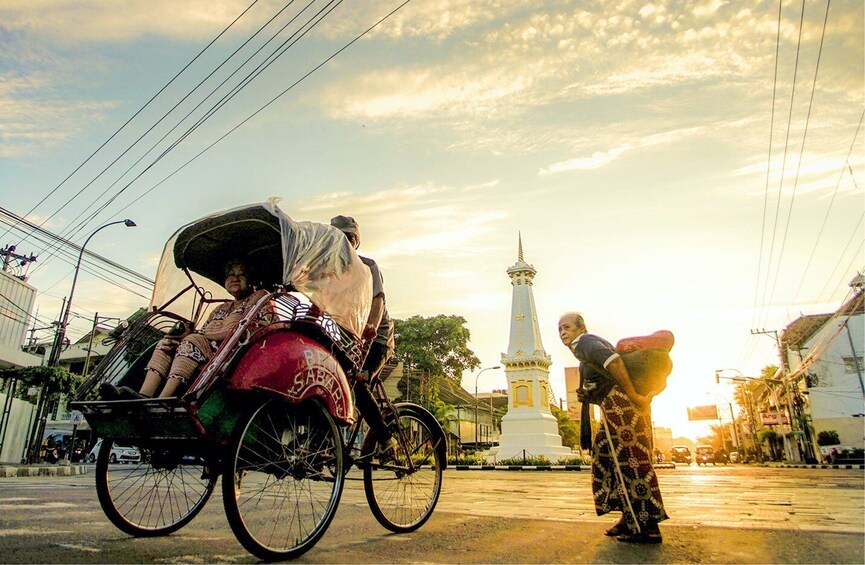 Picture 3 for Activity Yogyakarta: Night Walking and Street Food Tasting Tour