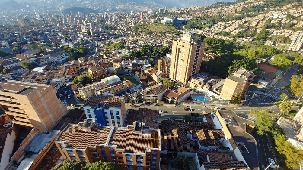 Medellin: Private 8-day Immersive Cultural Tour & Day Trips