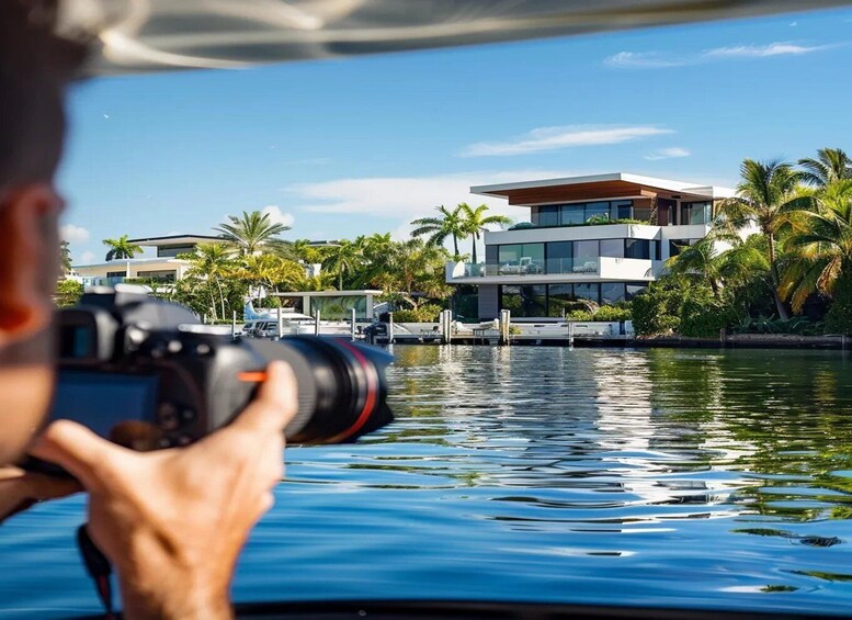 Miami Skyline Boat Tour – Waterfront Views on Biscayne Bay