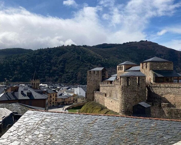 Picture 1 for Activity Ponferrada: City & Castle of the Templars Private Tour