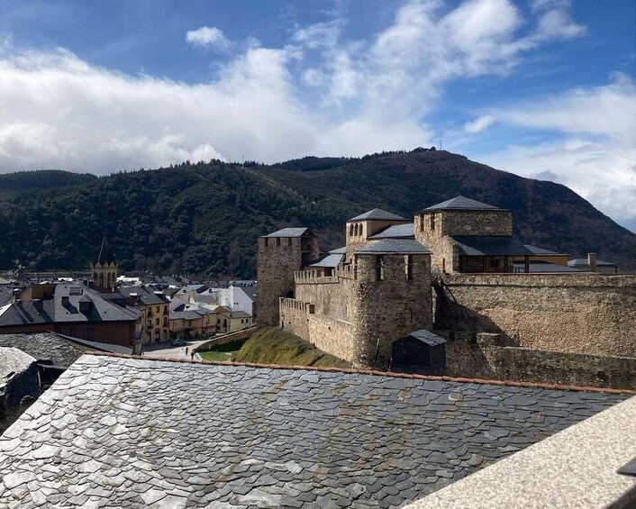 Picture 1 for Activity Ponferrada: City & Castle of the Templars Private Tour