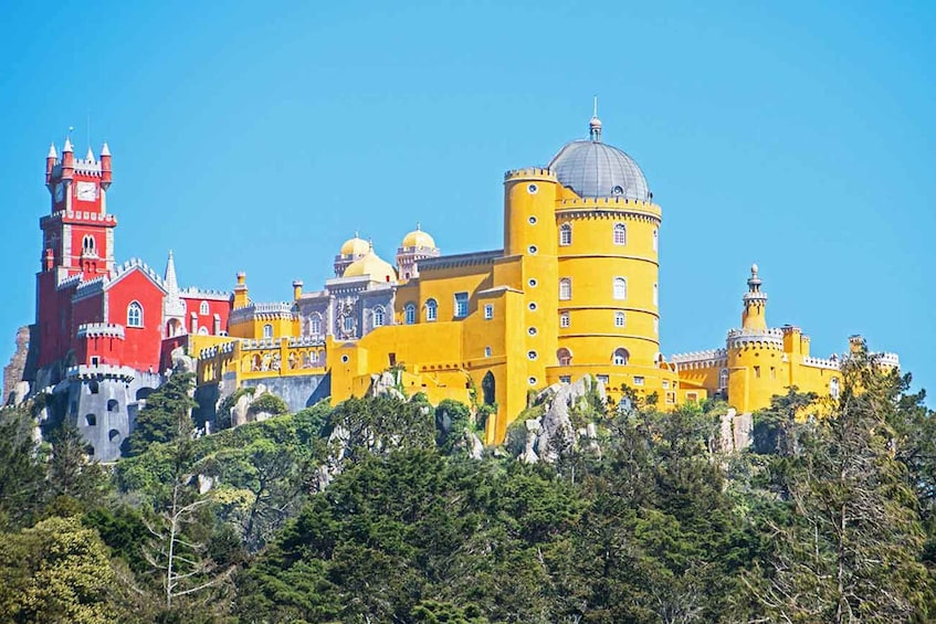 Sintra+Cascais: Day Trip from Lisbon - Full Day PRIVATE TOUR