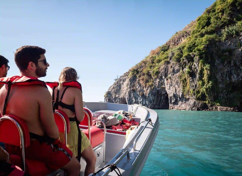 Funchal: Thrilling Speedboat tour - Madeira sparkling waters