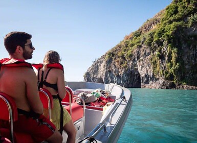 Funchal: Thrilling Speedboat tour - Madeira sparkling waters