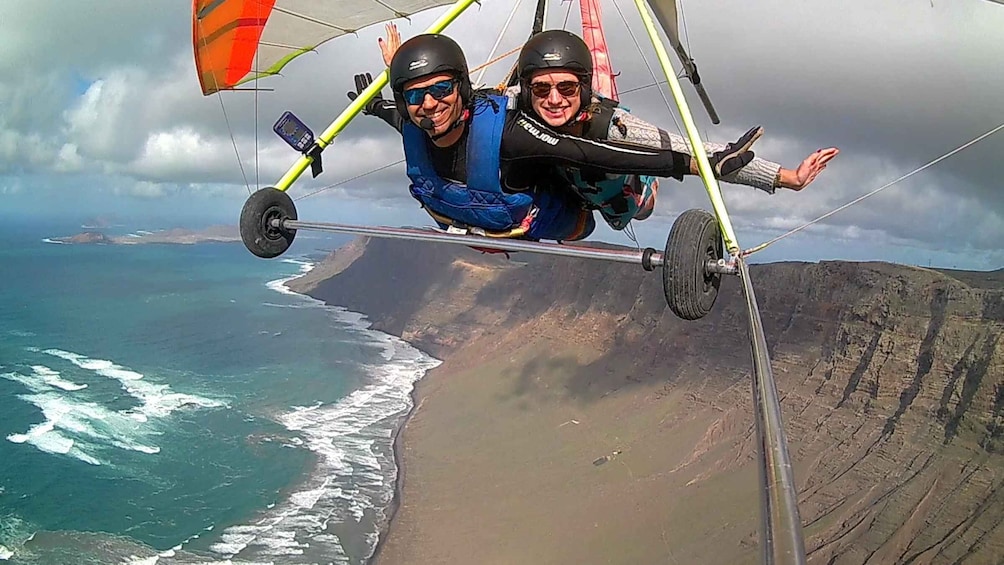 Picture 1 for Activity Lanzarote Hang Gliding Tandem Flights