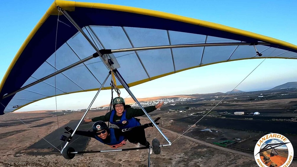 Picture 7 for Activity Lanzarote Hang Gliding Tandem Flights