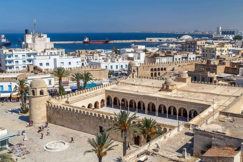 Sousse: Private Trip to Kantaoui, Sousse Medina, and Hergla