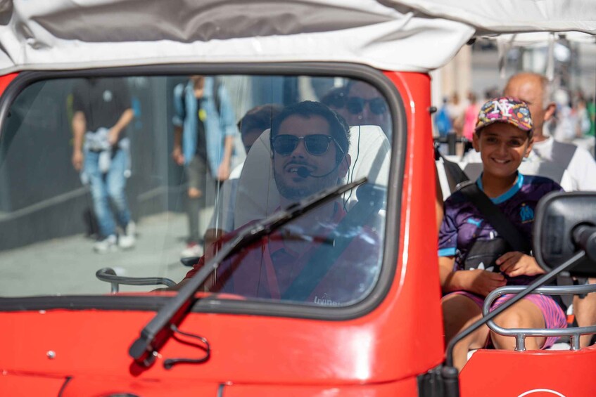 Picture 8 for Activity Porto: Guided City Tour by Tuk-Tuk and Douro River Cruise