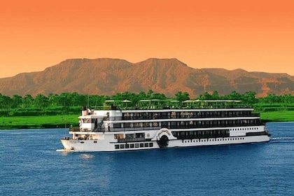 Crucero de 4 días y 3 noches por el Nilo desde Asuán a Luxor