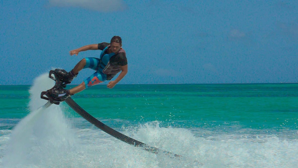 Picture 2 for Activity Noord: Flyboarding over The Caribbean Experience Ticket