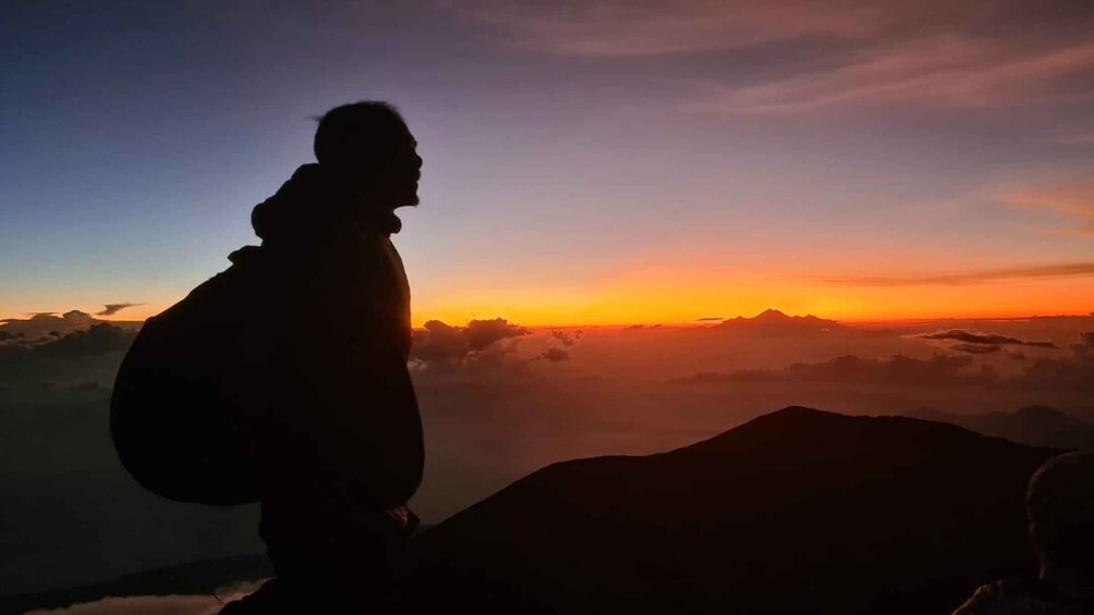 Bali :Best Sunrise Mount Agung Trekking Via Besakih