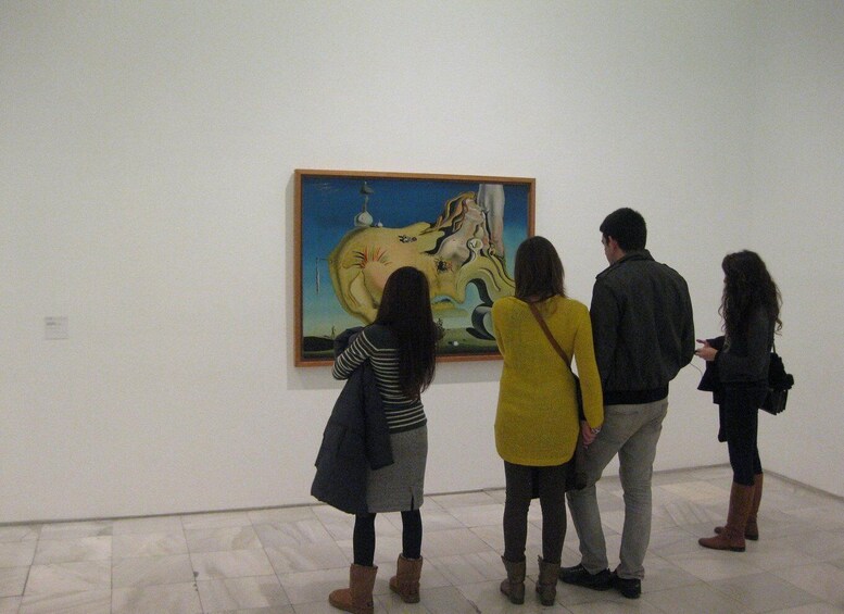 Reina Sofía Museum: Private visit with art expert