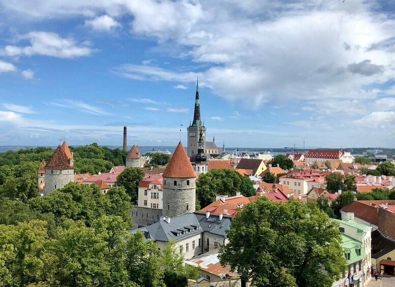 Picture 1 for Activity Riga - Tallin: Transfer and Tour through beautiful landmarks