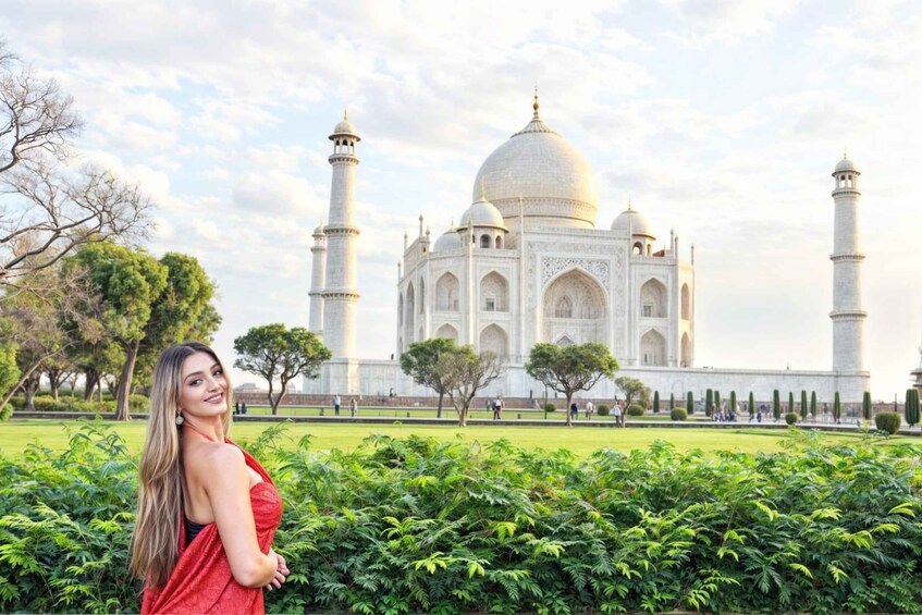 Picture 10 for Activity From Delhi: Taj Mahal Day Trip by Fast Train All-Inclusive