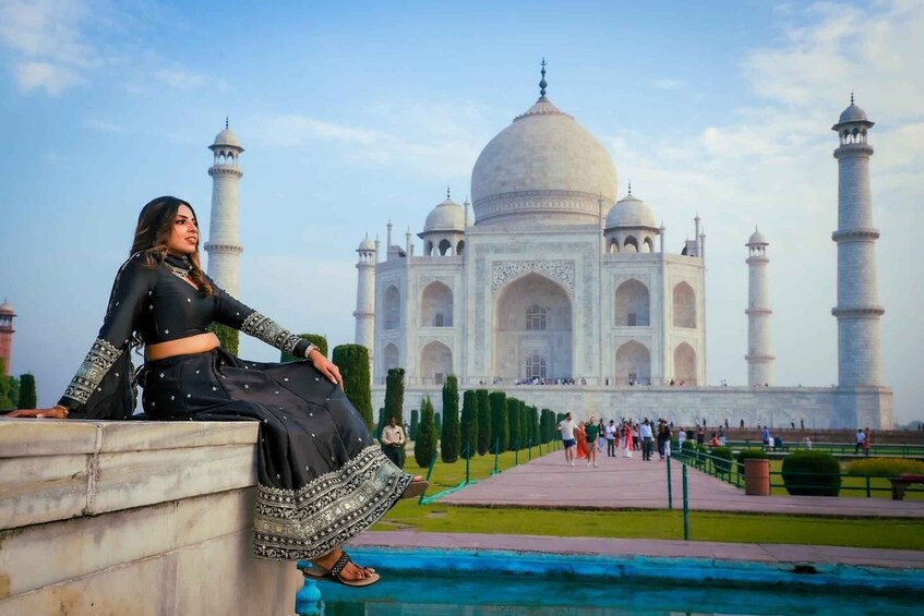 Picture 11 for Activity From Delhi: Taj Mahal Day Trip by Fast Train All-Inclusive