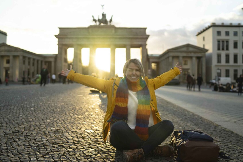 Picture 7 for Activity Berlin Essentials: Private Photoshoot at Berlin's top sites