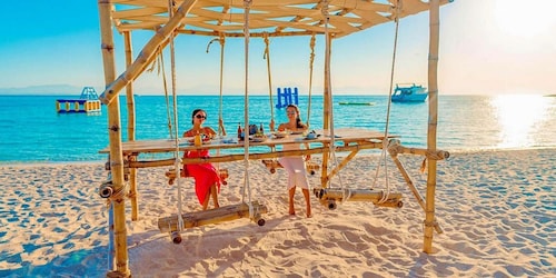 Hurghada: Private Boat Trip to Paradise Island All-Inclusive
