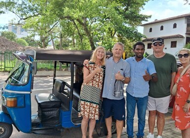 Colombo: desde un recorrido turístico y de compras en tuk tuk