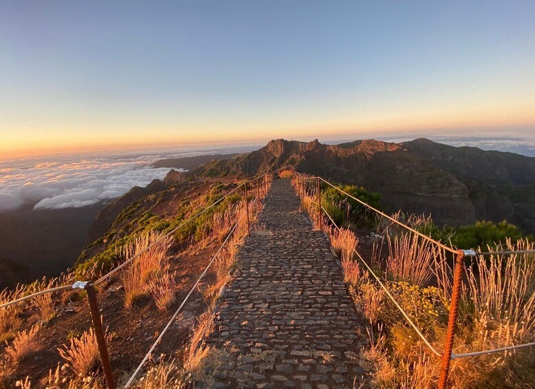 Machico Transfer: Caldeirão Verde or Pico Ruivo-Areeiro Hike