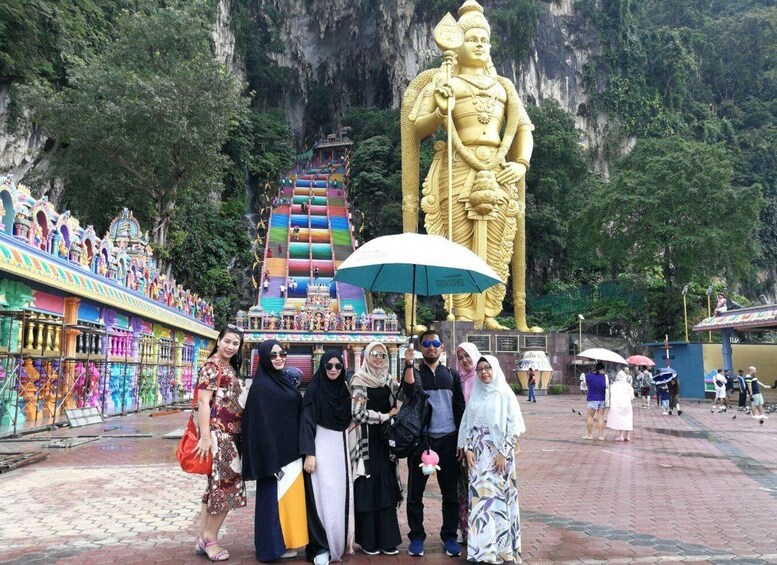 Picture 14 for Activity Kuala Lumpur: Batu Caves, Thean Hou Temple & National Mosque