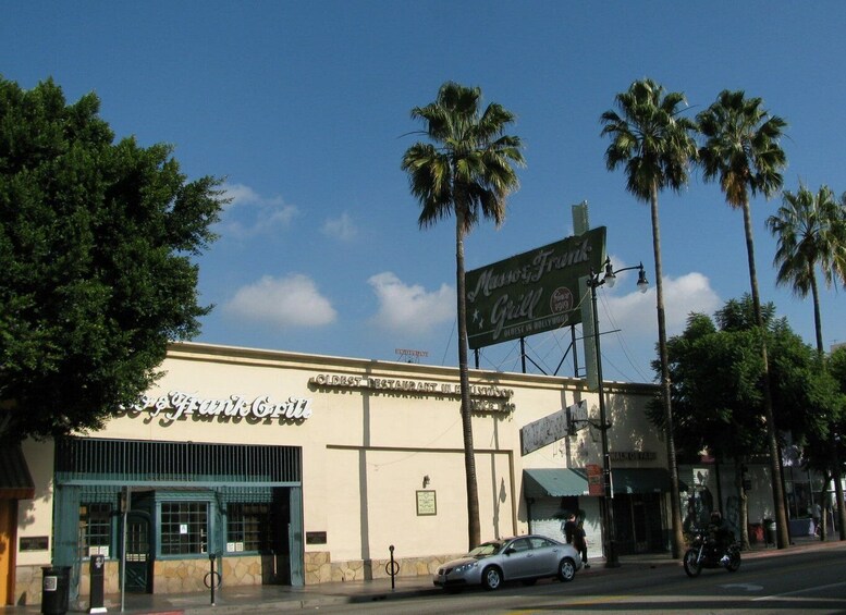 Picture 2 for Activity Los Angeles: Downtown Hollywood Guided Ghost Walking Tour