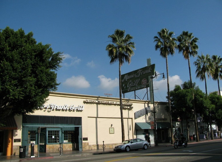 Picture 2 for Activity Los Angeles: Downtown Hollywood Guided Ghost Walking Tour