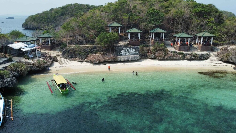 Picture 4 for Activity From Manila: Pangasinan Hundred Islands Guided Tour