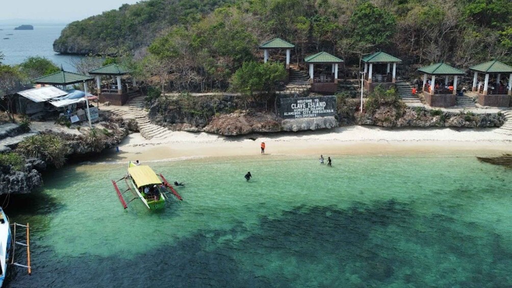 Picture 4 for Activity From Manila: Pangasinan Hundred Islands Guided Tour