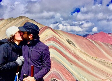 Cuscosta: Cusco: Opastettu retki Sateenkaarivuorelle (6:30am vaihtoehto)