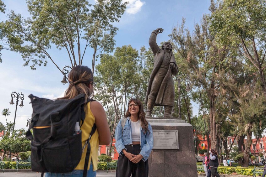 Picture 19 for Activity Mexico City: Coyoacán Area Food & Drink Tastings Guided Tour