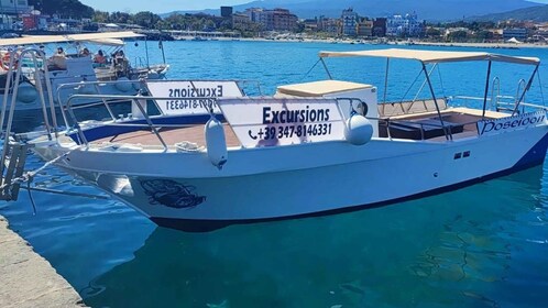 Giardini Naxos Taormina: tour on boat white lotus