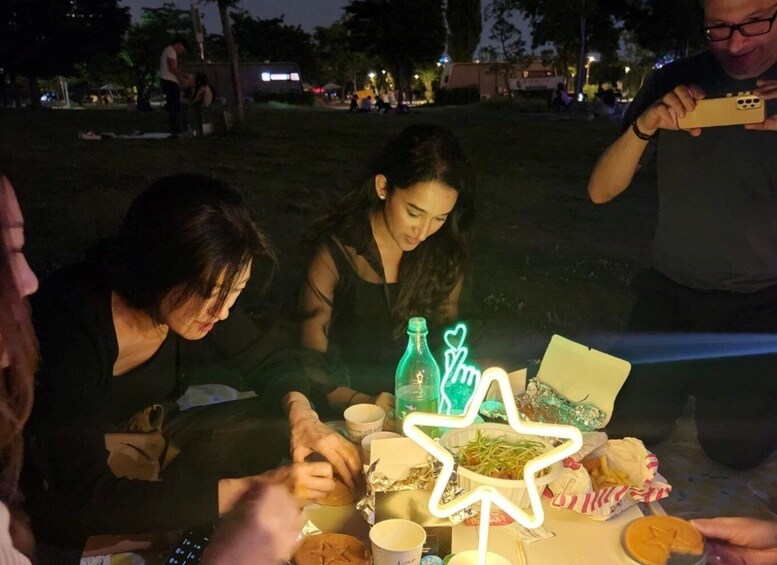 Picture 4 for Activity Seoul: Han River Guided Night Cruise and Hangang Park Picnic