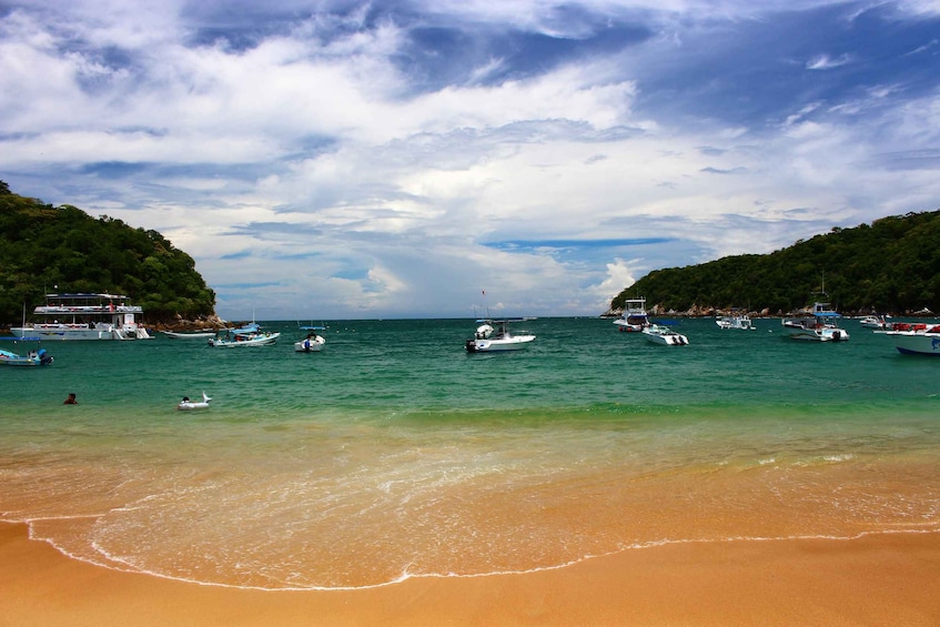 Picture 4 for Activity DISCOVERY HUATULCO FULL DAY