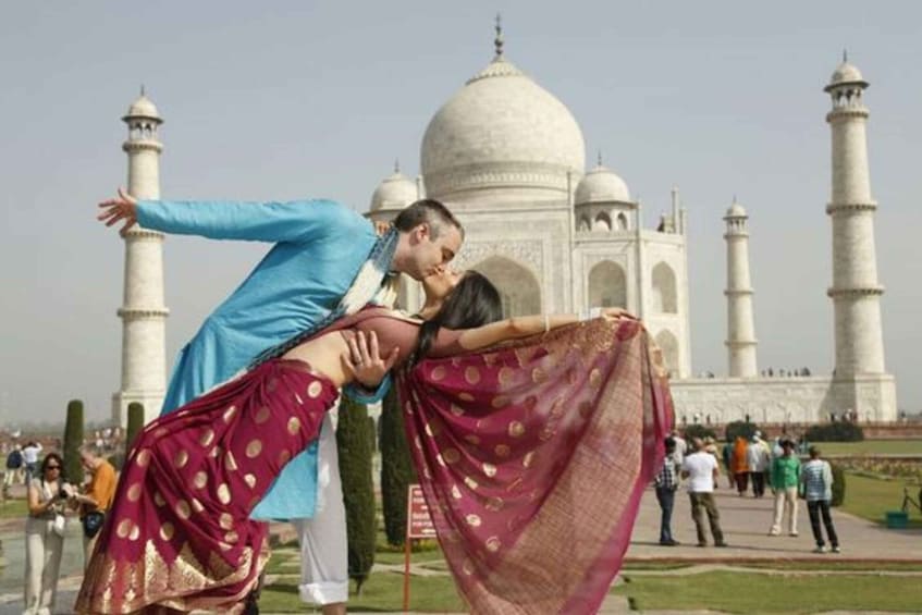 Picture 3 for Activity From Bangalore to Agra: 3Day Guided Trip w/ Flights & Hotel