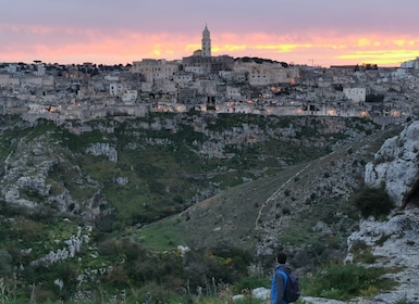 Matera: Hiking tour in the Canyon of the Gravina River