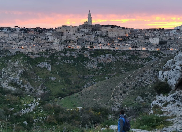 Matera: Hiking tour in the Canyon of the Gravina River